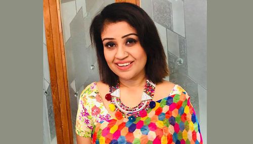 নাহরীন চৌধুরী